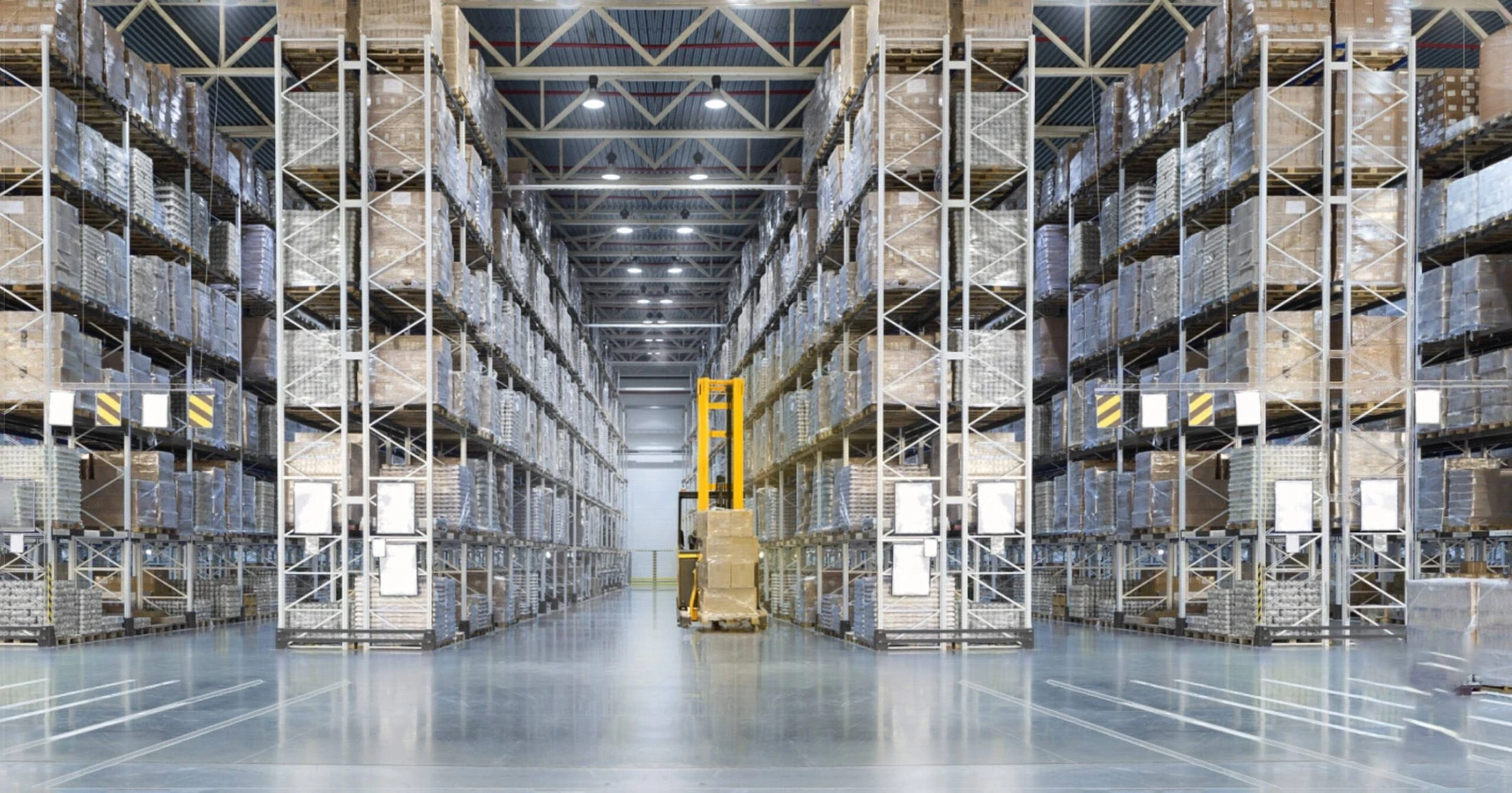 Magazzino automatizzato in altezza SNATT Logistica, Campegine Italia, gruppo logistica fashion